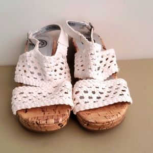 Girl's Wedges size 3